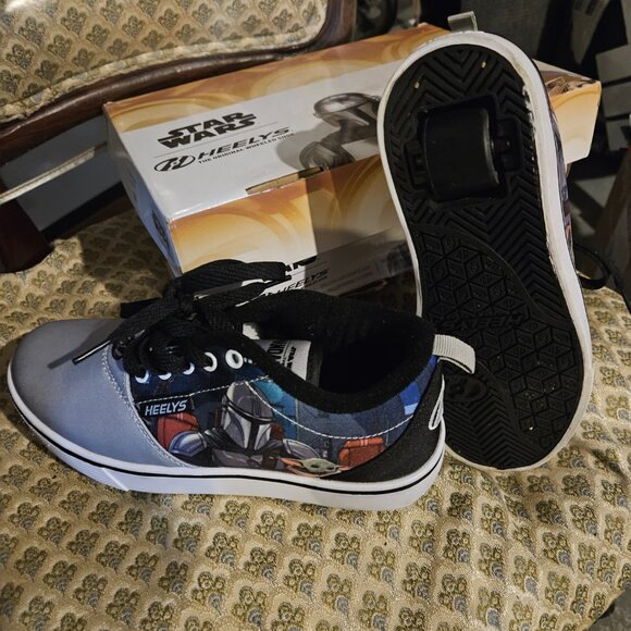 Heelys Star Wars Sneaker - Picture 2 of 3